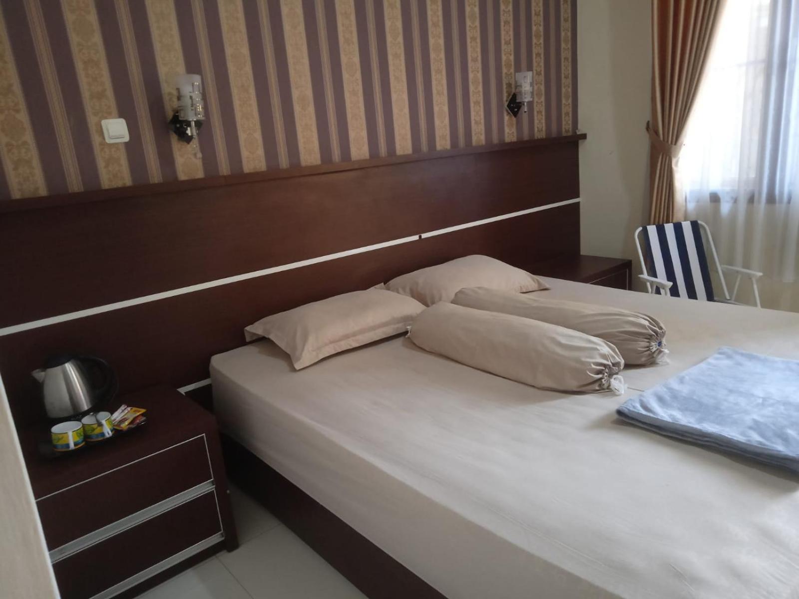 Riki Guesthouse Syari'Ah Jepara Esterno foto